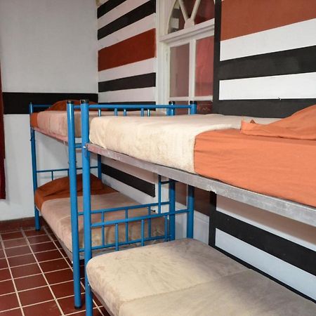 4 Grados Hostal Guatemala City Exterior foto
