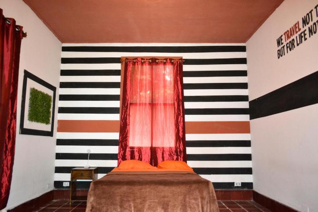 4 Grados Hostal Guatemala City Exterior foto